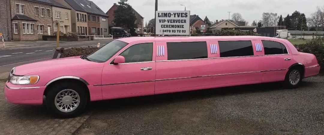 roze limousine Lincoln